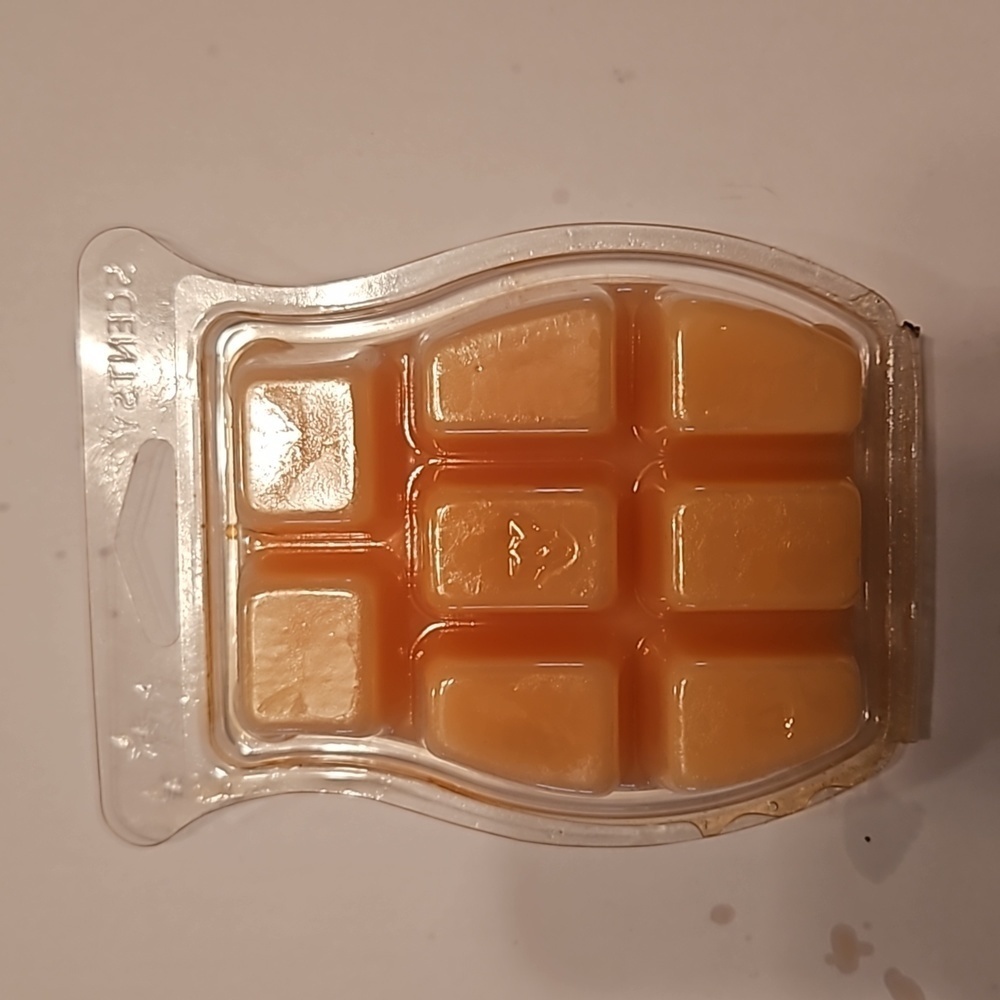 Juicy Peach Scentsy Bar - Picture 3 of 3